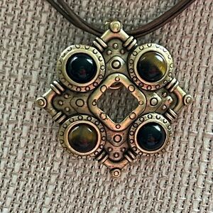 Premier Designs Gold and Brown Pendant Necklace (3